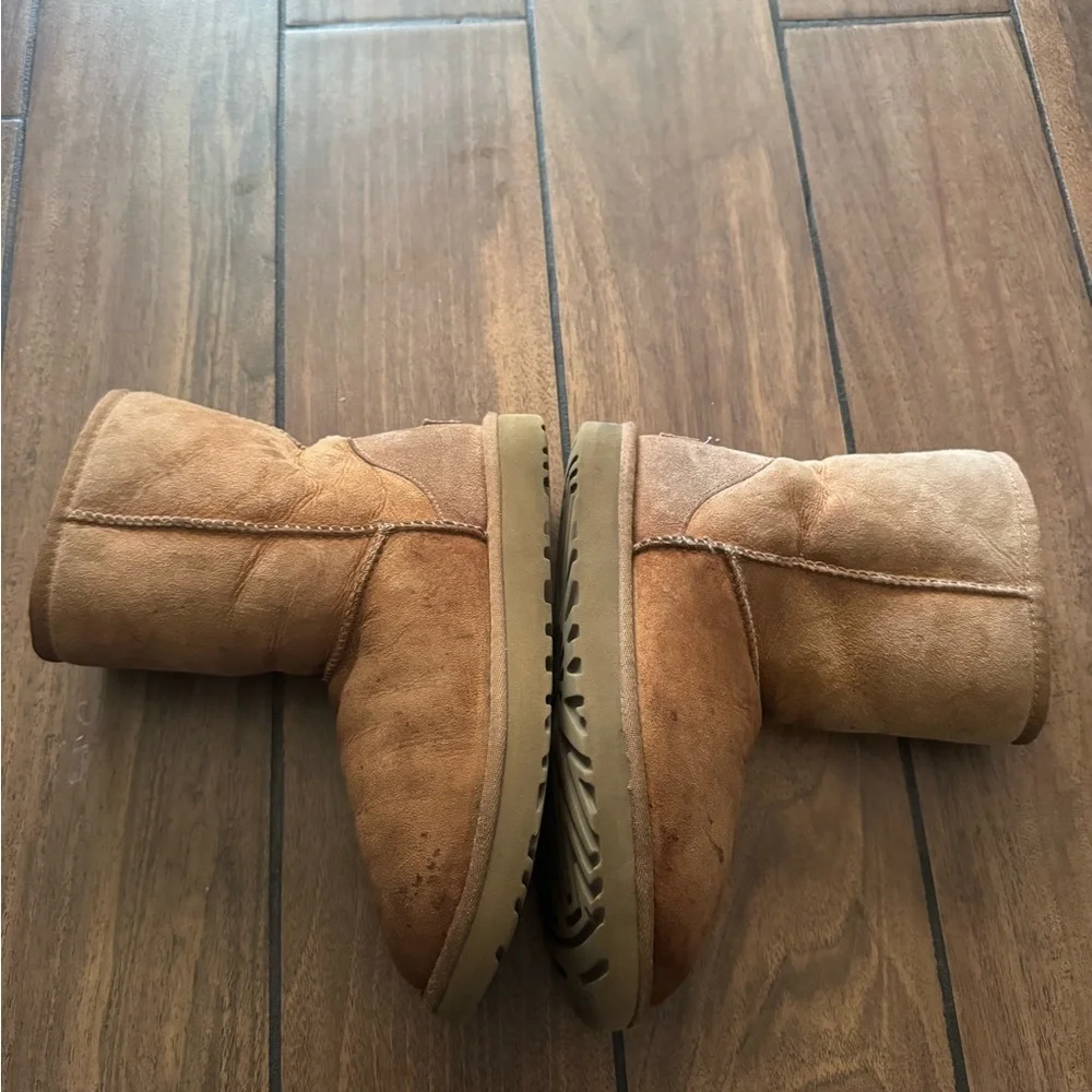 UGG Classic chestnut half calf boots size 7